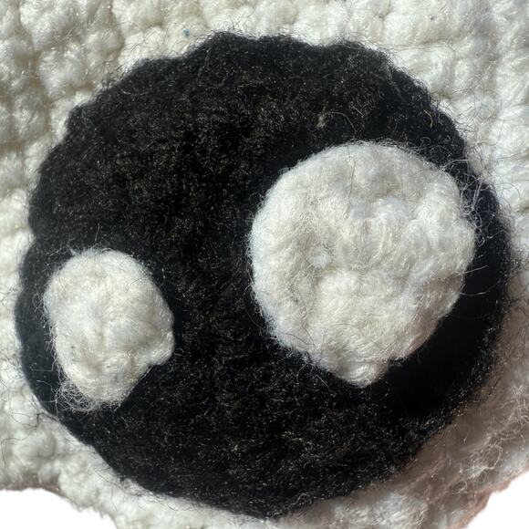 Handmade crochet AT-AT-inspired walker‎ robot plush white/charcoal – OS - Picture 8 of 9